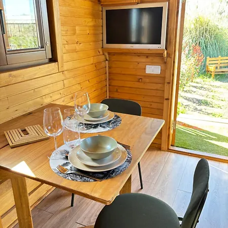 Roulotte Achloma مكان تخييم Fréjus