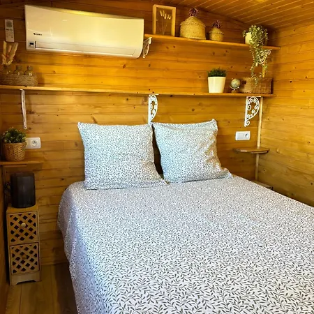 Campingplatz Roulotte Achloma *